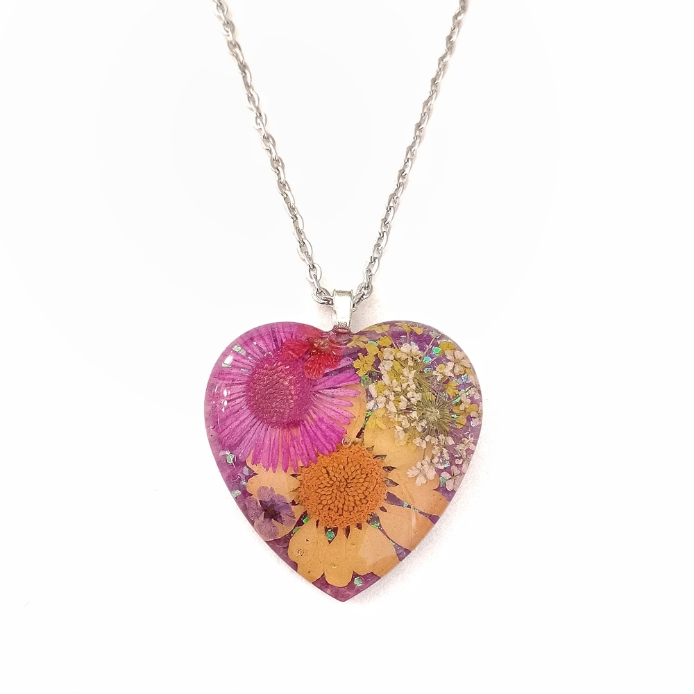 Multicolor flower glitter heart pendant on silver necklace new handmade resin